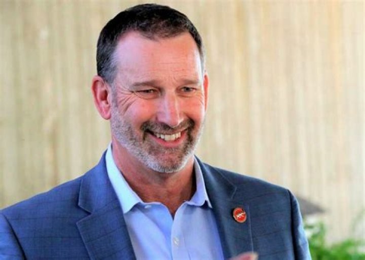 Brian Dahle - Net Worth, Age, Height, Birthday, Bio, Wiki!