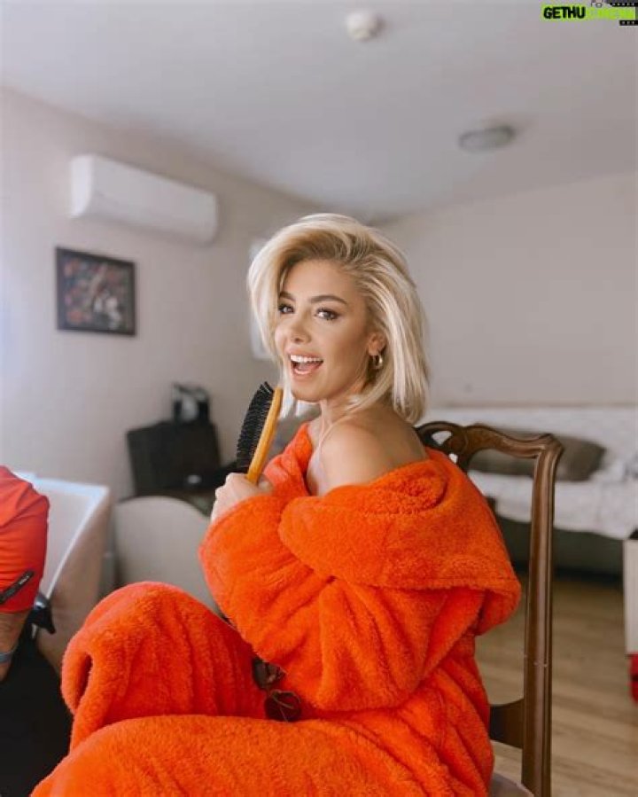 Burcu Binici - Net Worth, Age, Height, Birthday, Bio, Wiki!