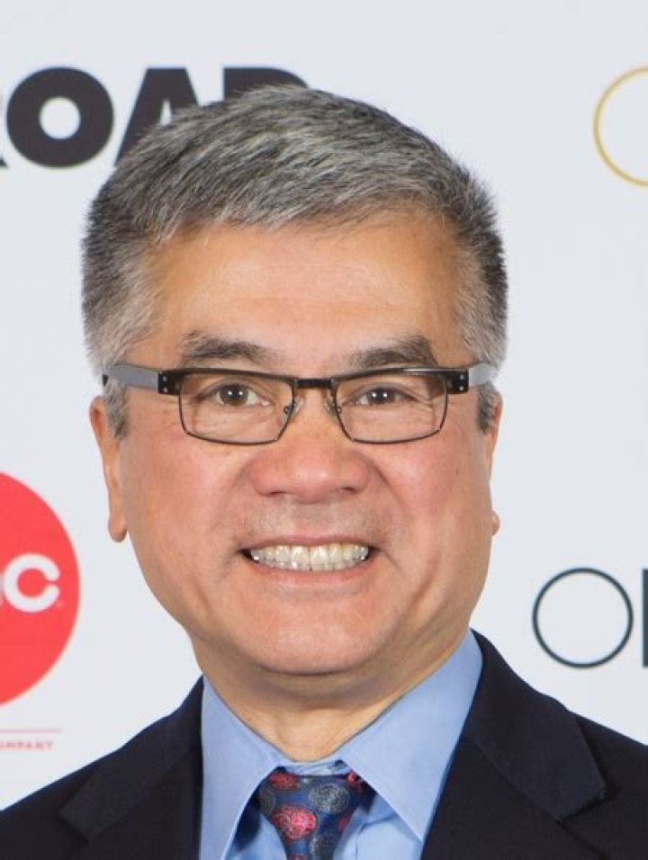 Gary Locke - Net Worth, Age, Height, Birthday, Bio, Wiki!