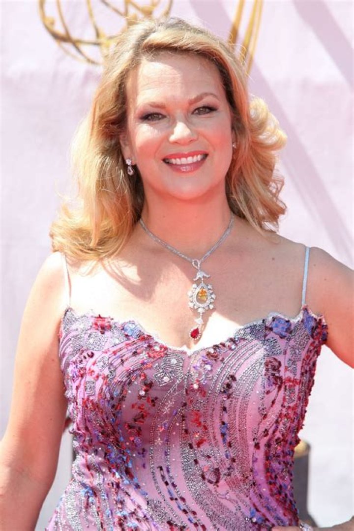Leann Hunley Net Worth, Age, Height, Bio, Birthday, Wiki!