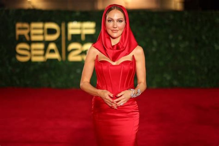 Meryem Uzerli - Net Worth, Age, Height, Birthday, Bio, Wiki!